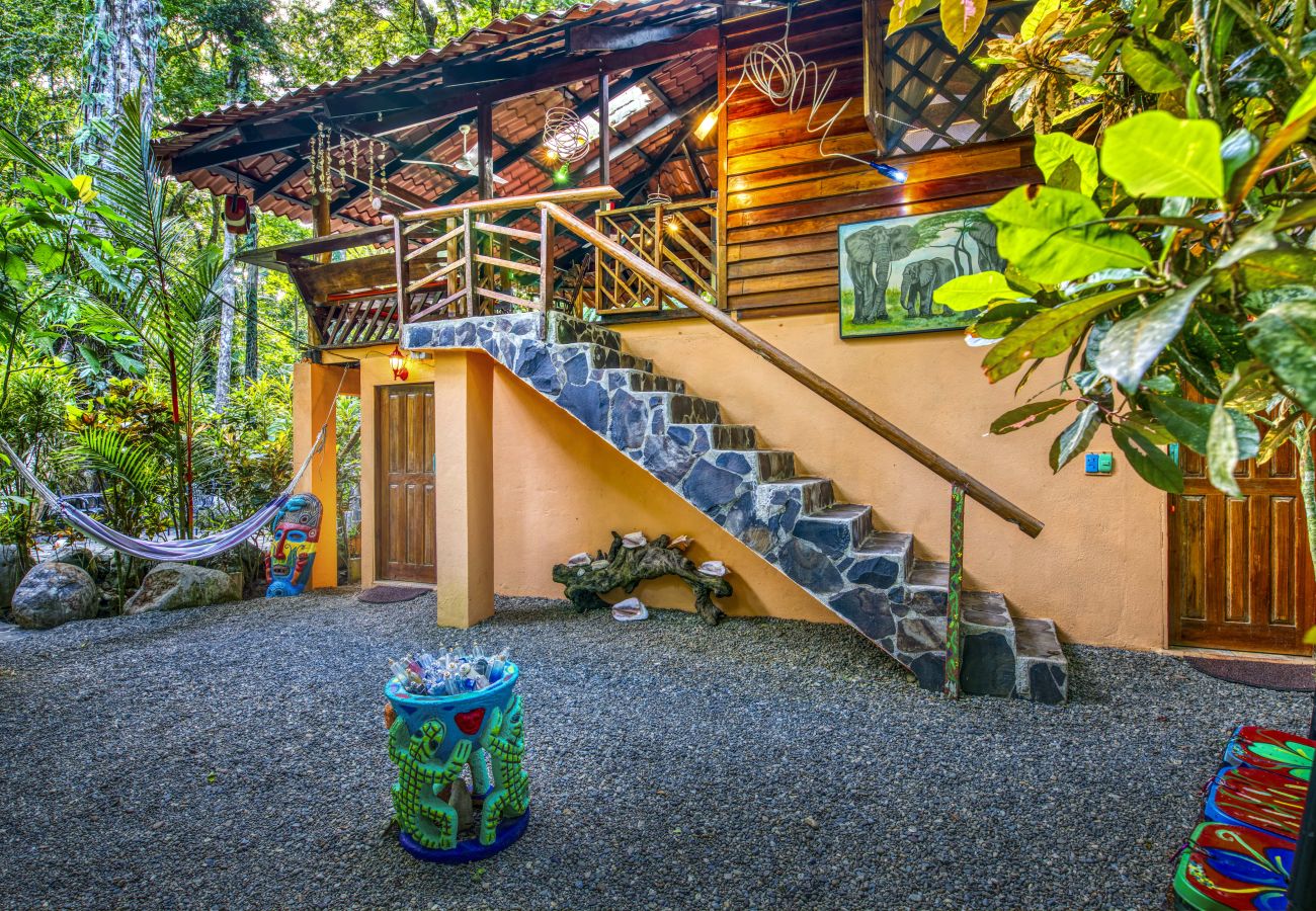 House in Manzanillo - River Dream House